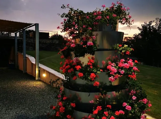 Деревянный коттедж Borsacchio *